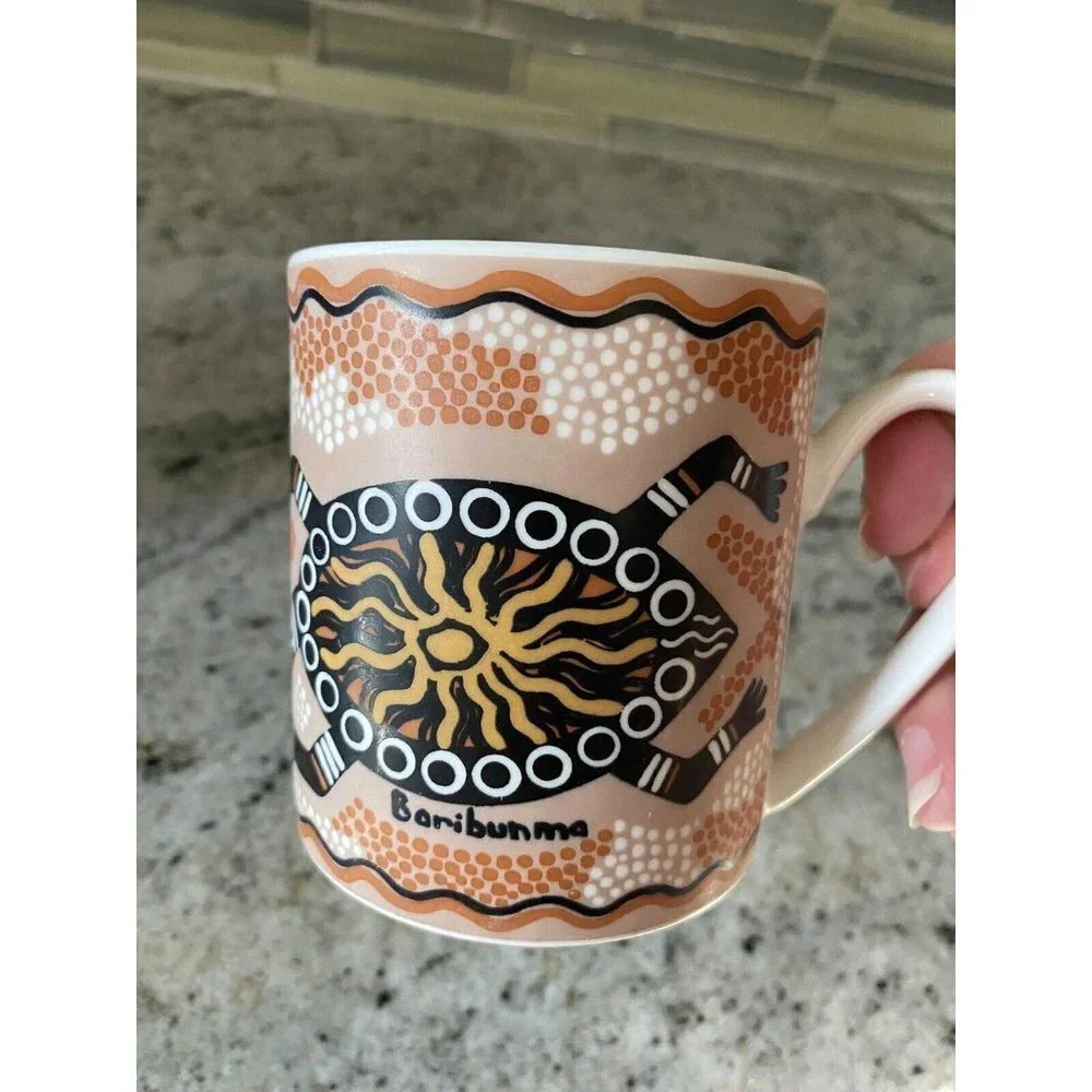 Australian Geographic Coffee 12oz Tea Mug Baribunma “Turtle Dreaming” Pam Hall